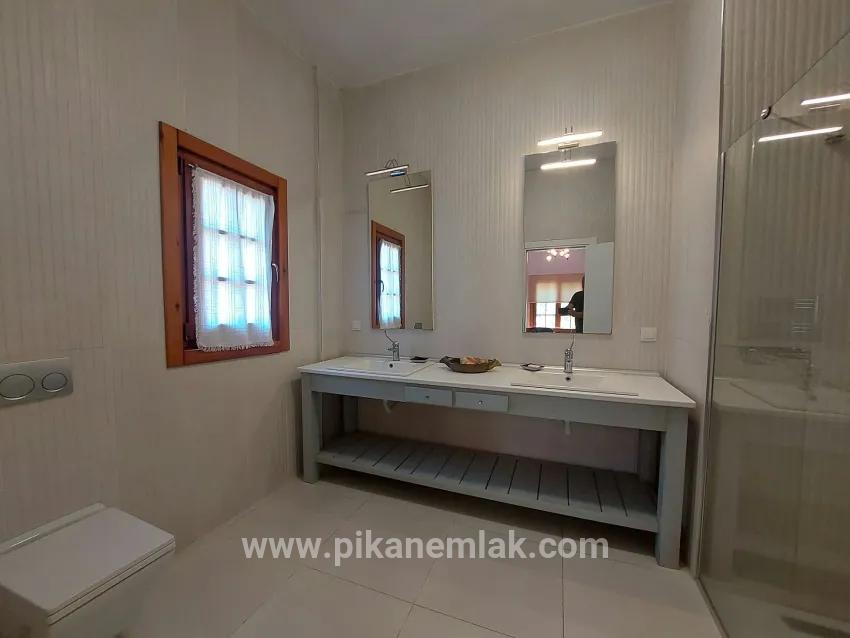 4+1-Zimmer Villa Zu vermieten in Dalyan Bz. Ortaca - 450 m²
