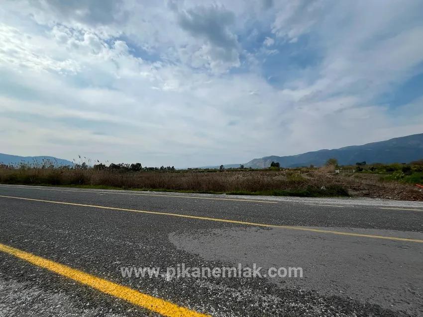 Feld Zu verkaufen in Toparlar Bz. Köyceğiz - Feld-Zonierung - 3.433 m²