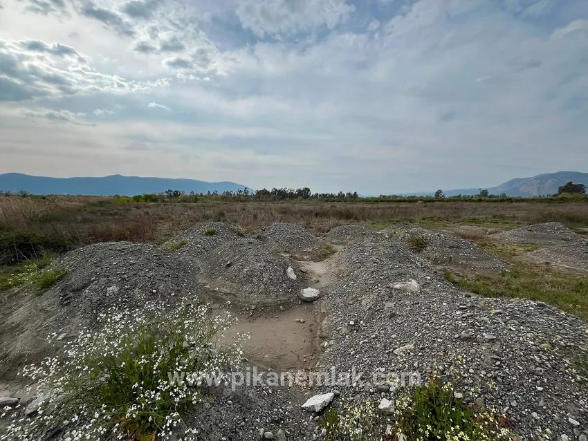Feld Zu verkaufen in Toparlar Bz. Köyceğiz - Feld-Zonierung - 3.433 m²