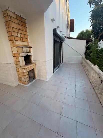 In Gömeç Karaağaç, 200 Metre vom Meer entfernt, zu verkaufen: 3+1 Villa
