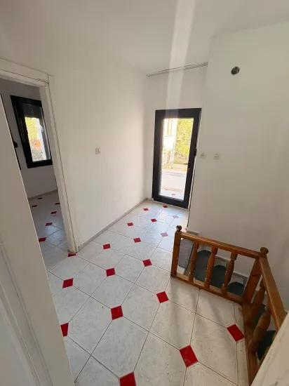 In Gömeç Karaağaç, 200 Metre vom Meer entfernt, zu verkaufen: 3+1 Villa