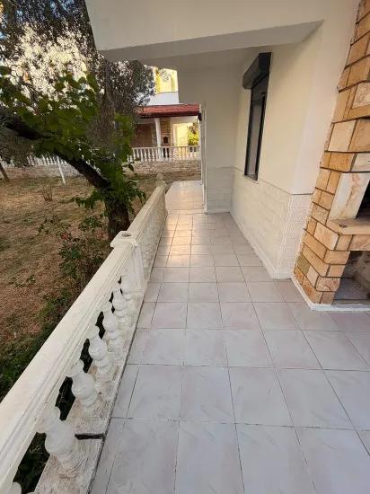 In Gömeç Karaağaç, 200 Metre vom Meer entfernt, zu verkaufen: 3+1 Villa