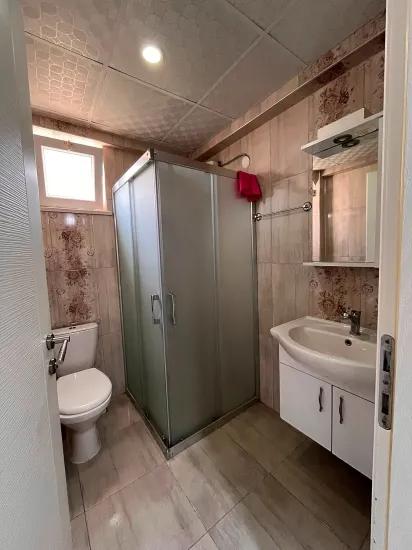 Im Ortaca Cumhuriyet Viertel geräumige und helle 3+1 Wohnung zu verkaufen