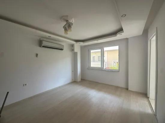 Im Ulucami Viertel von Köyceğiz zum Verkauf 3+1 Dach Duplex