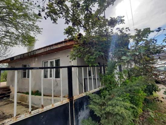 In Acıpayam Olukbaşı auf einem 257 m2 Grundstück freistehend, 85 m2, 2+1 Dorfhaus zu verkaufen oder Tausch