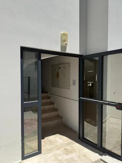 Im Ortaca Çaylı Viertel zum Verkauf 2+1 Wohnung
