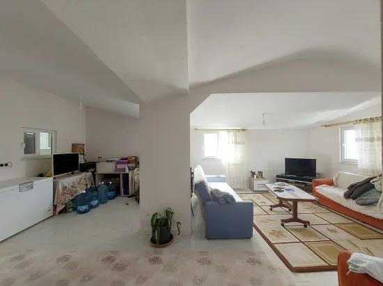 In Dalyan, Muğla 1.000 m2 mit Grundbucheintrag Grundstück, und 150 m2 2+1 Dorfhaus zu verkaufen, mit Wohnung aus Ortaca