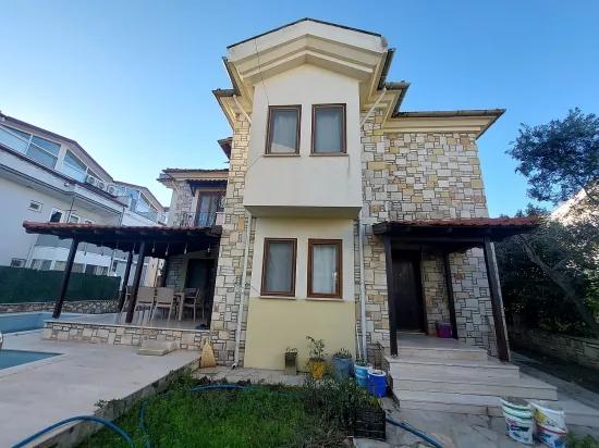 In Dalyan, Muğla auf einem 700 m² großen Grundstück mit Schwimmbad, möbliert, 3+1, 2 Duplex, 1 davon zu vermieten
