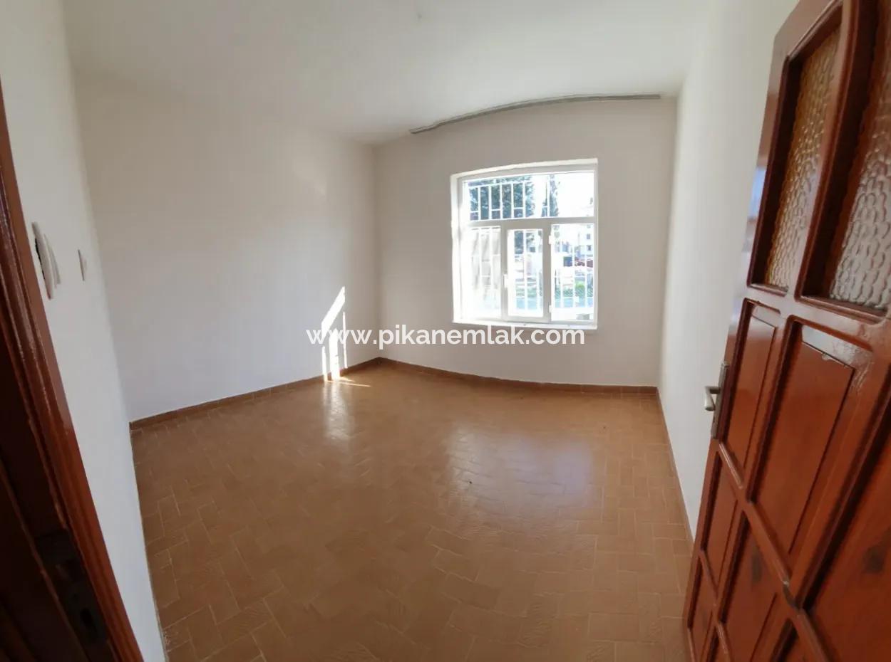 Schnäppchen 2-Stöckiges Einfamilienhaus Zum Verkauf In Ortaca Caylı