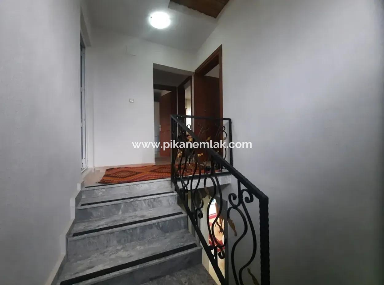 Villa Mit 200 M2 Seeblick Auf 1700 M2 Grundstück In Köyceğiz Zeytinalan Steht Zum Verkauf