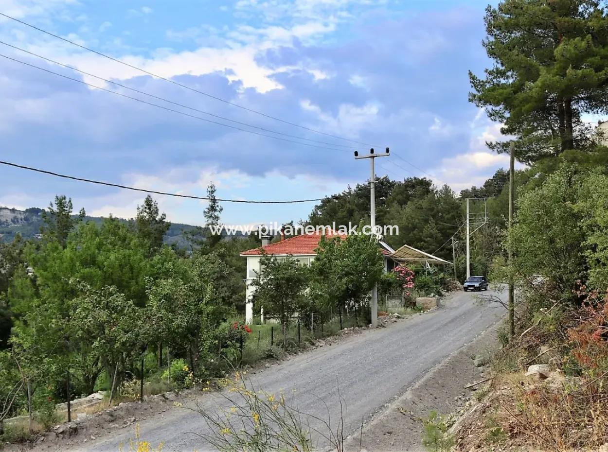 Grundstück Mit 2 Häusern In Denizli Çameli Ericek Zu Verkaufen