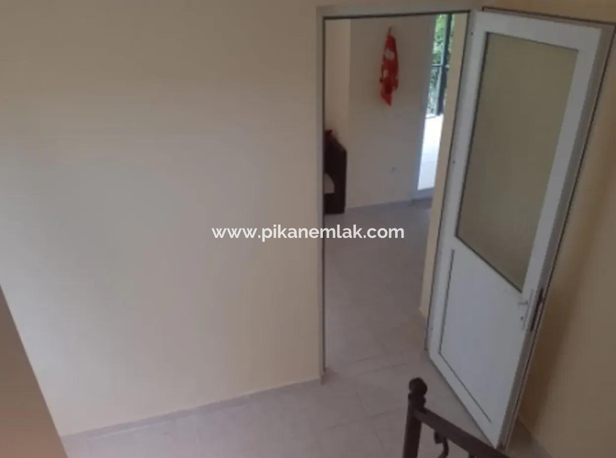 Schnäppchen-Einfamilienhaus-Duplex Zum Verkauf In Archer