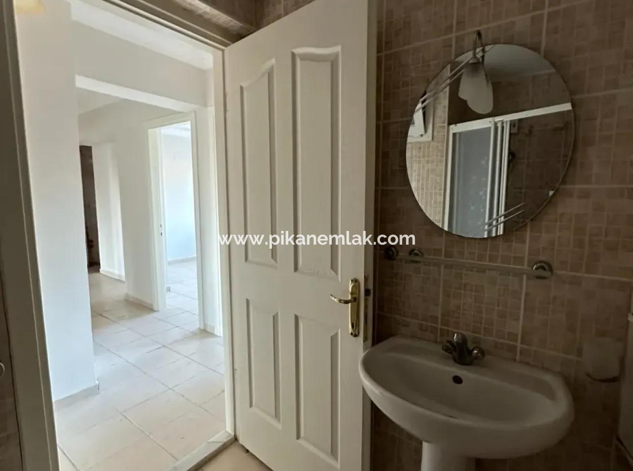 Boulevard Fassade 3 1 Wohnzimmer- Und Küchenwohnung Zum Verkauf