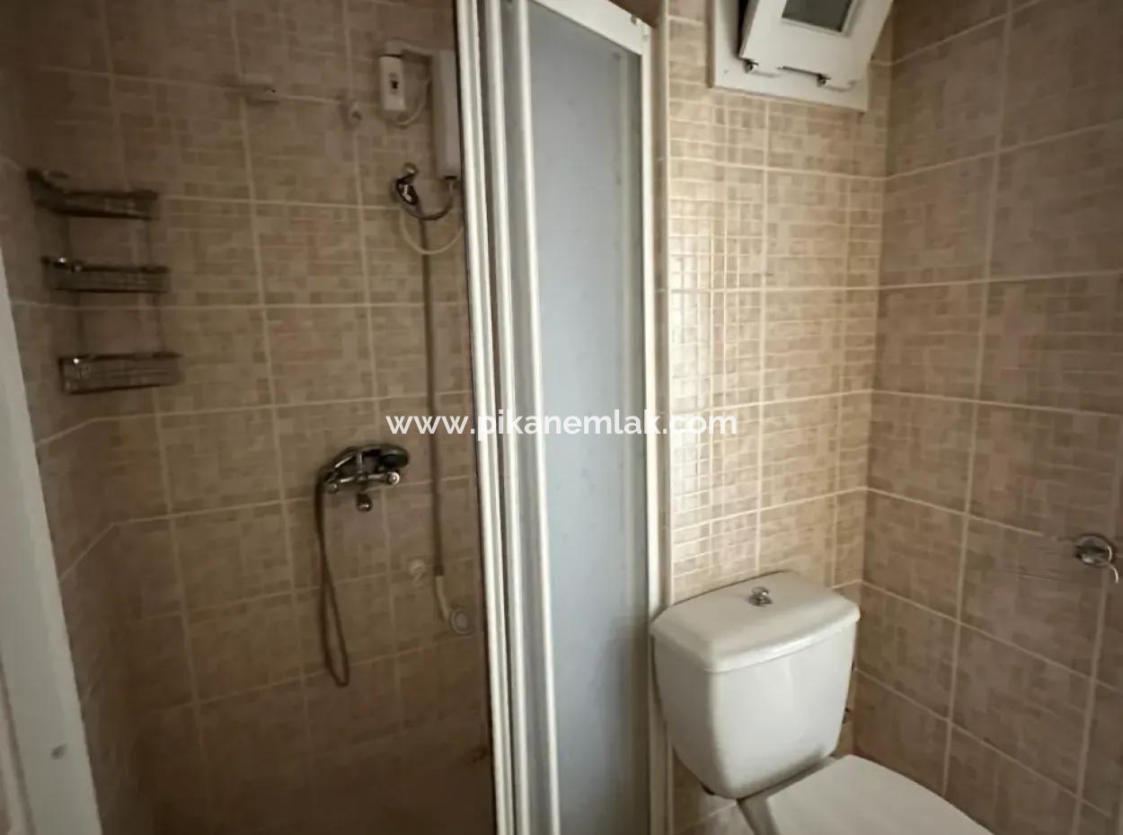 Boulevard Fassade 3 1 Wohnzimmer- Und Küchenwohnung Zum Verkauf