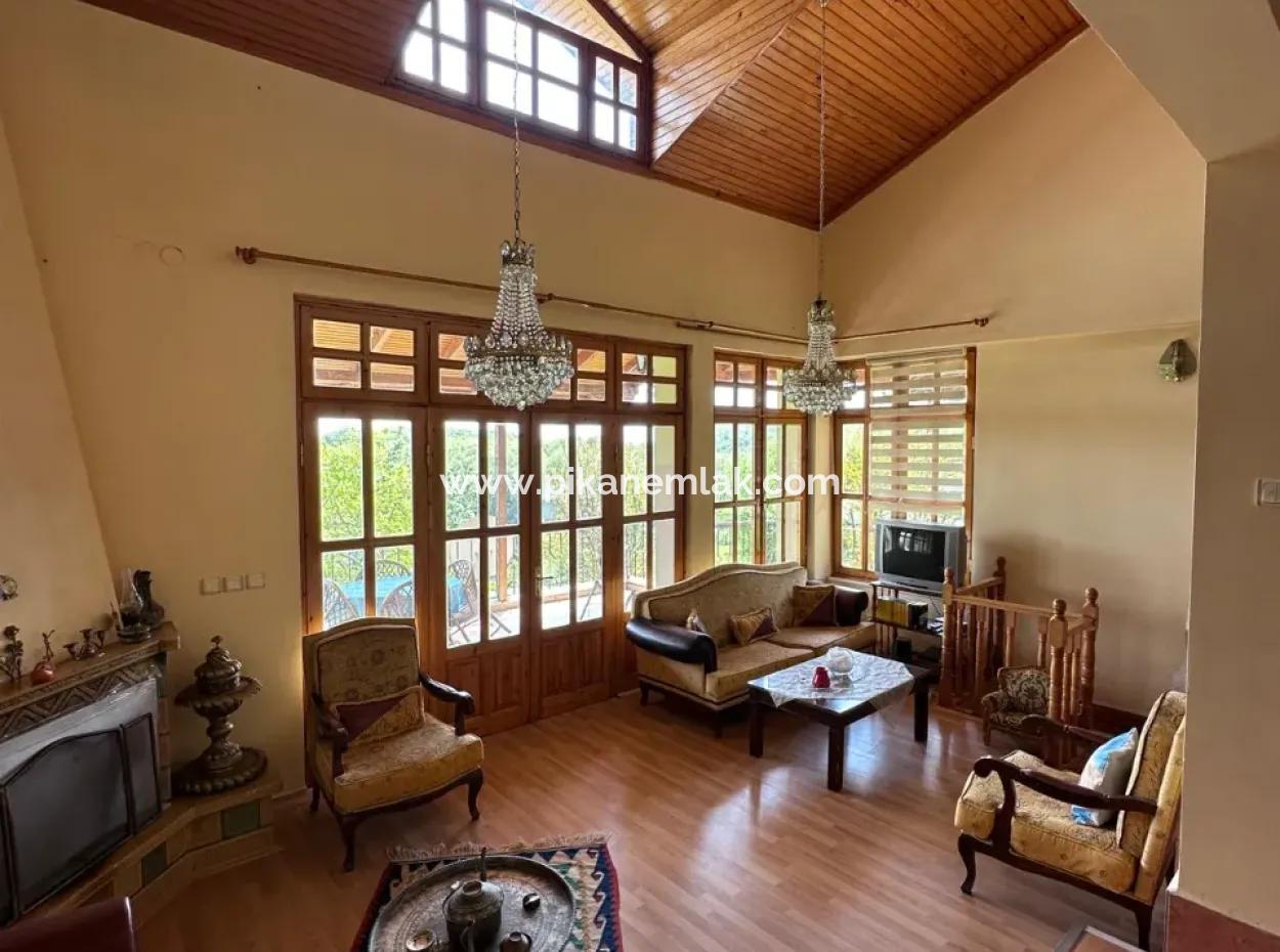 Triplex 3 1 Villa Mit Swimmingpool In Sakarya Hendek Zum Verkauf Oder Tausch