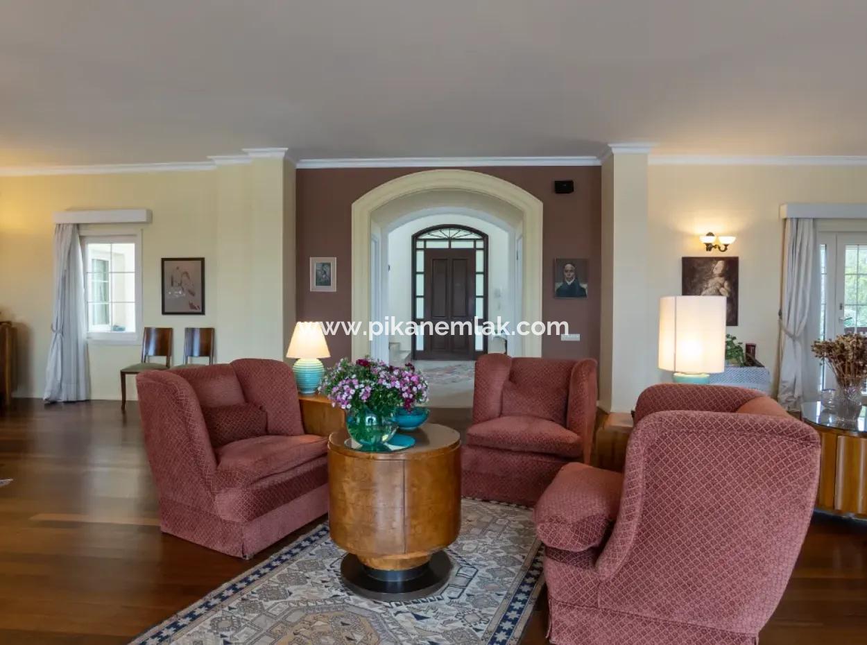 7 In 1 Freistehendes Luxushaus Auf Einem 2300 M2 Großen Grundstück Zum Verkauf In Zekeriyaköy, Istanbul