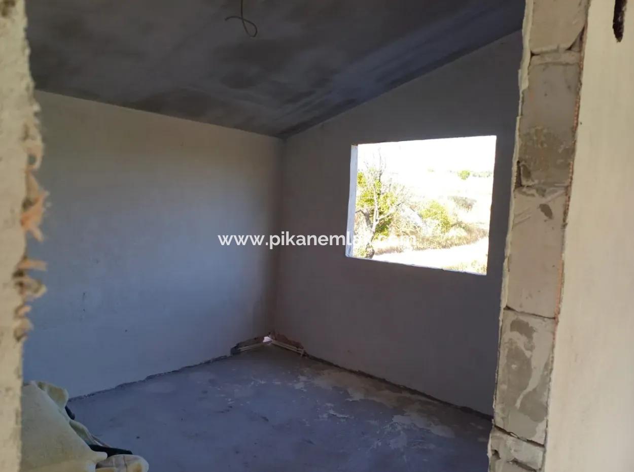 Wohnungen In 2 Einfamilienhäusern 56 56 Auf 200 M2 Grundstück In Çameli Cumaalani Zum Dringenden Verkauf