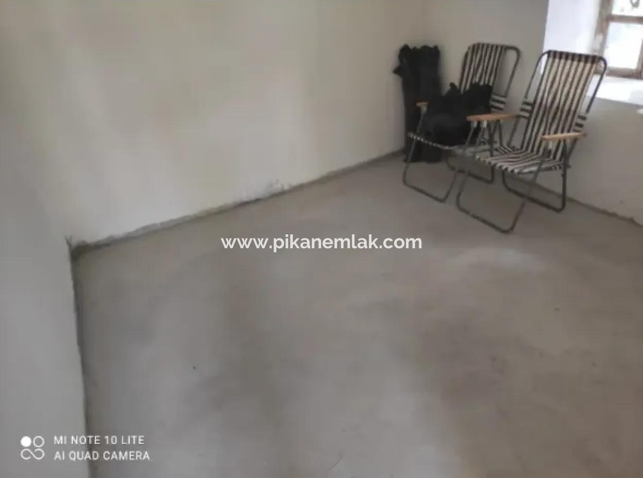 Dorfhaus Aus Stein Und 1042 M2 Freistehendes Grundstück Zum Verkauf Auf Einem 504 M2 Großen Grundstück In Çameli, Cevizli