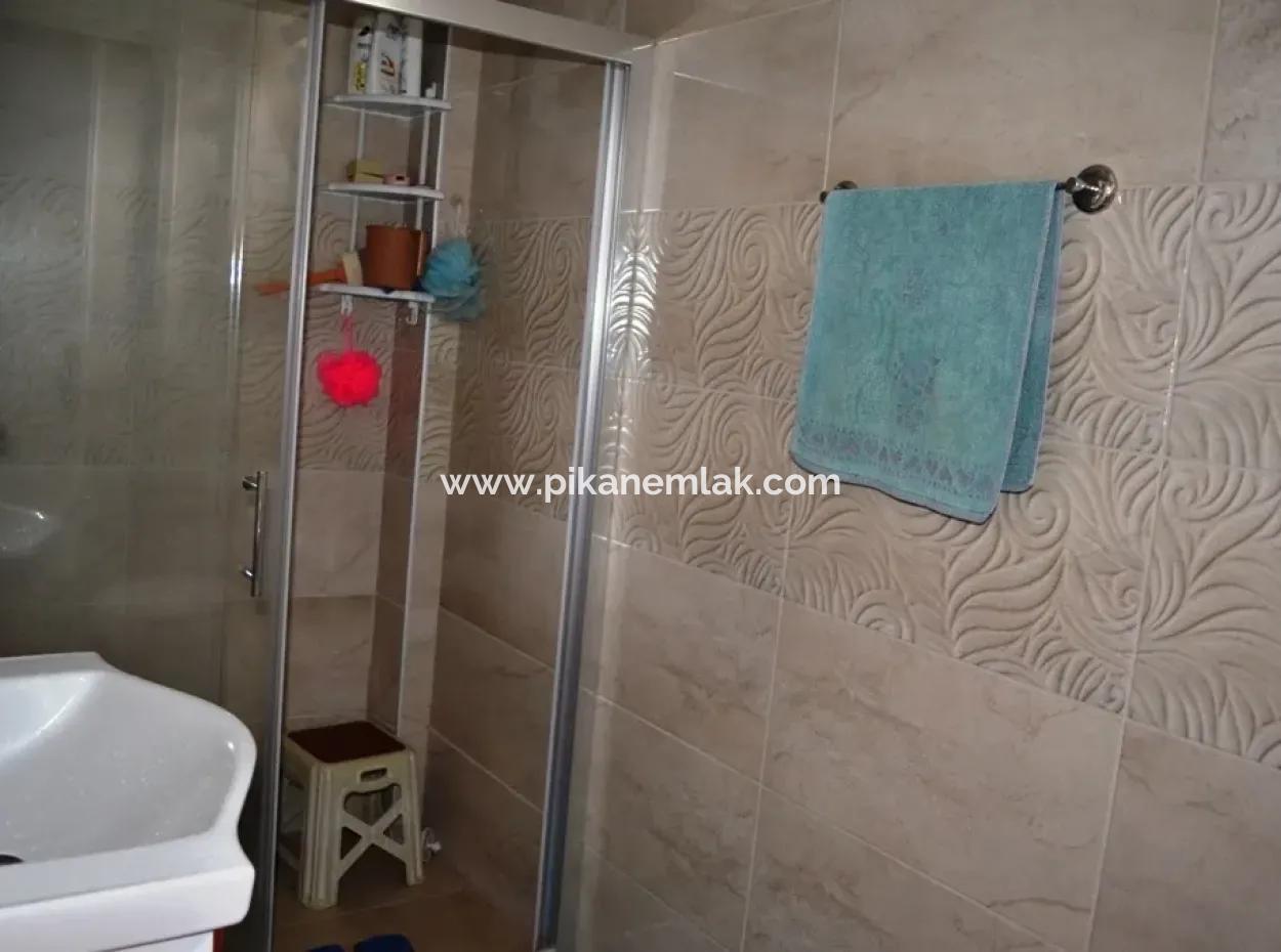 Gut Gepflegt, Schnäppchen-Wohnung Zum Verkauf In Oriya Auch