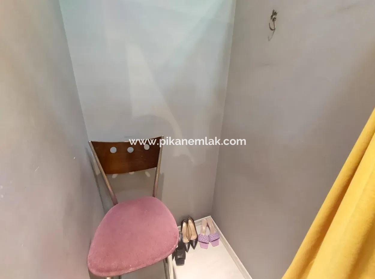 Ein 50M2 Großes Geschäft Im Zentrum Von Ortaca Steht Zur Miete.