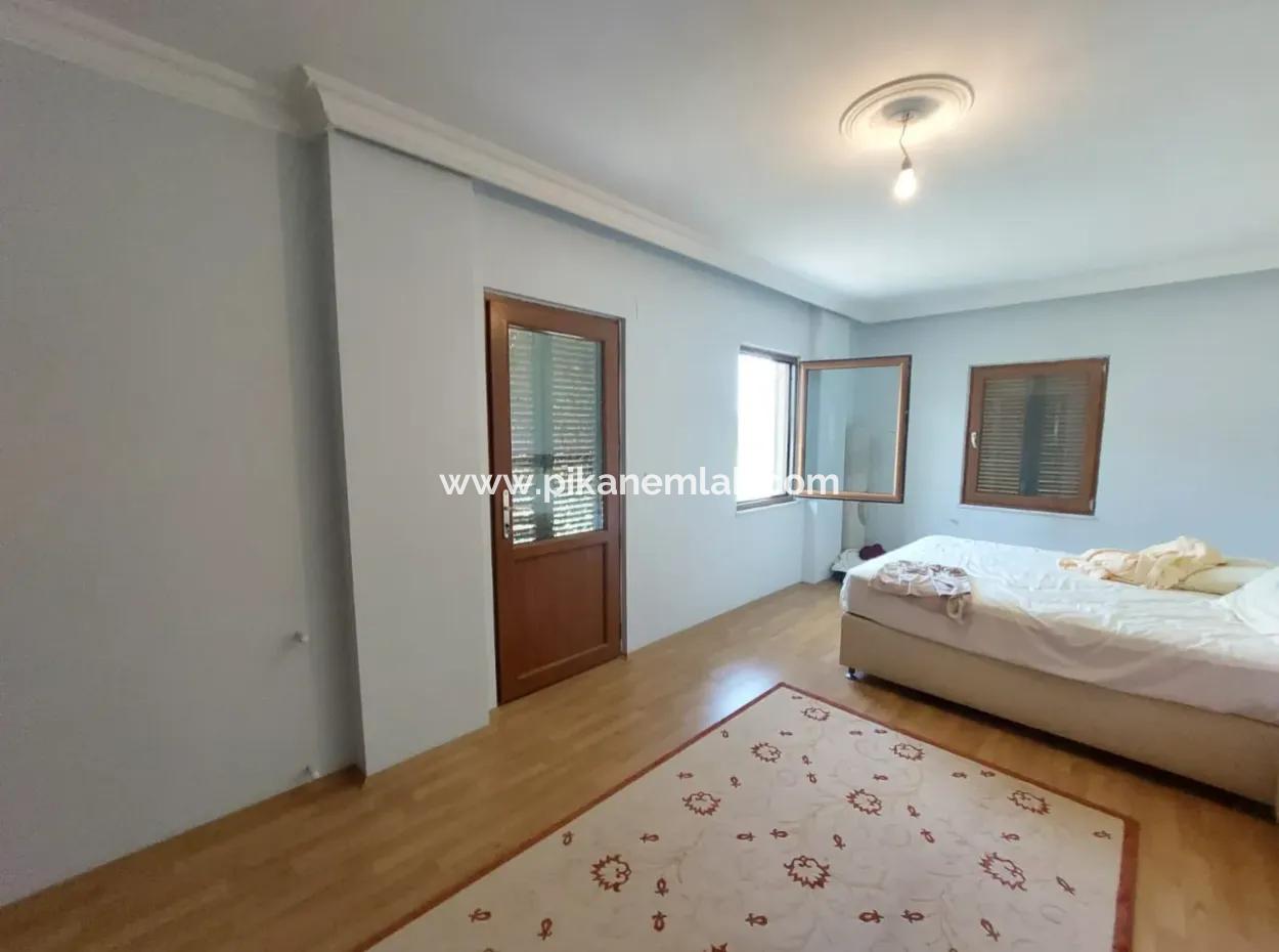 Luxus-Triplex Mit Swimmingpool Im 7 500 M2 Großen Granatapfelgarten In Mugla Dalyan