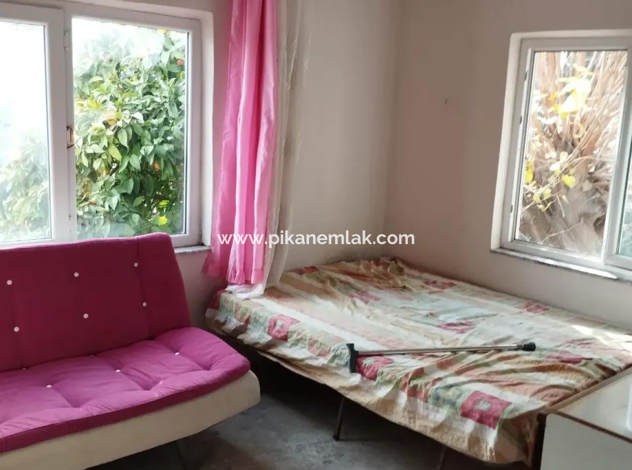 485 M² Zoniertes Grundstück Zum Verkauf In Muğla Ortaca Sarigerme Center – Dorfhaus Mit Lager