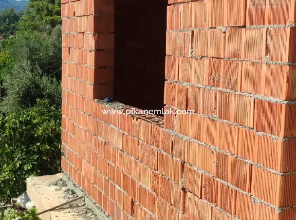 Schnäppchenhaftes Dorfhaus Zum Verkauf Auf 405 M² Freistehendem Grundstück In Ula Karabörtlen, Muğla