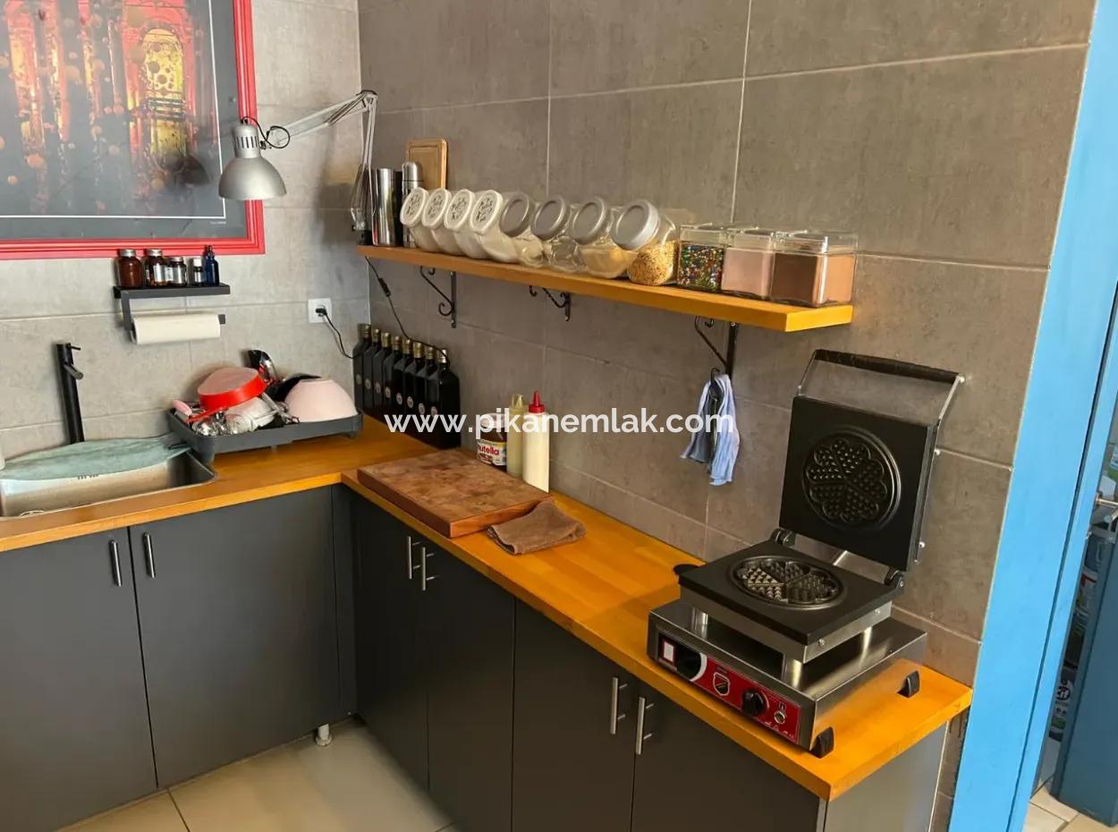 Workplace Cafe In Der Nähe Des Sees Im Zentrum Von Muğla Köyceğiz Steht Zum Verkauf