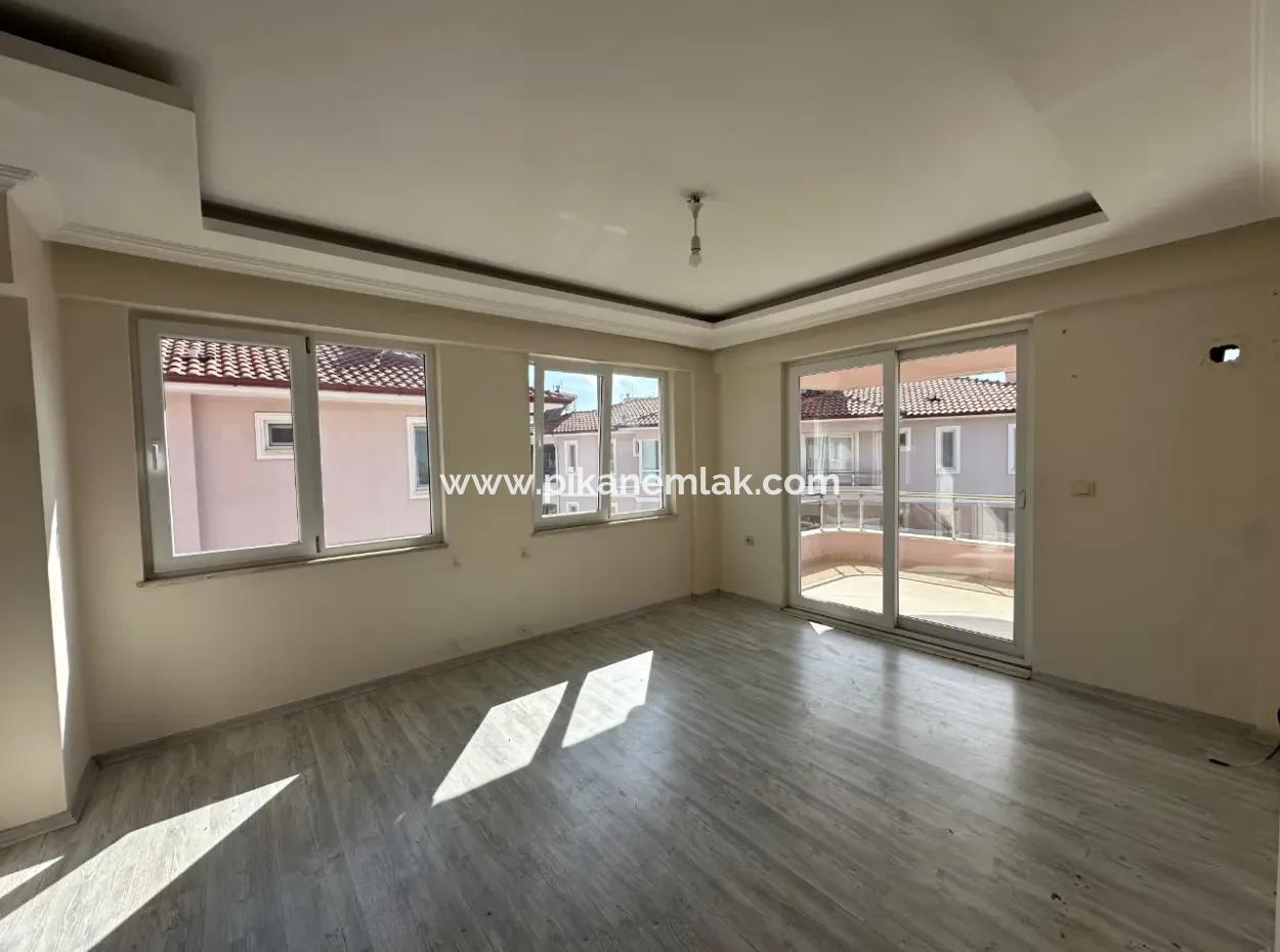 2 1 Wohnung Im 3. Stock Zu Vermieten In Ortaca Cumhuriyet