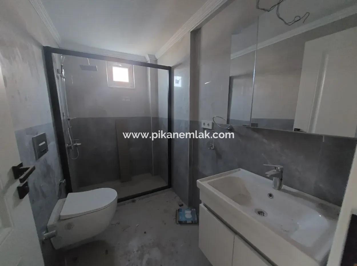 Eine 11-Wohnung Im Mittleren Stock Eines Brandneuen Dreistöckigen Gebäudes Mit Schwimmbad Im Zentrum Von Muğla Ortaca Steht Zum Verkauf