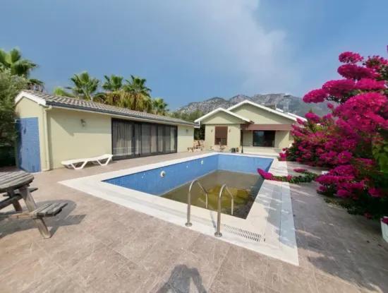 Häuser Auf 3.500 M² Land, Geeignet Für Touristische Investitionen In Muğla Dalyan Zum Verkauf