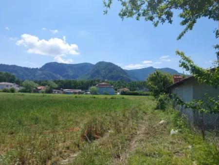 680M2 Schnäppchengrundstück, Das Sich Für Investitionen Eignet, Zum Verkauf An Der Grenze Von Dalyan In Ortaca Okçular
