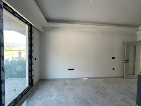 Erdgeschoss 2 1 Null-Pool-Wohnung Zum Verkauf In Ortaca