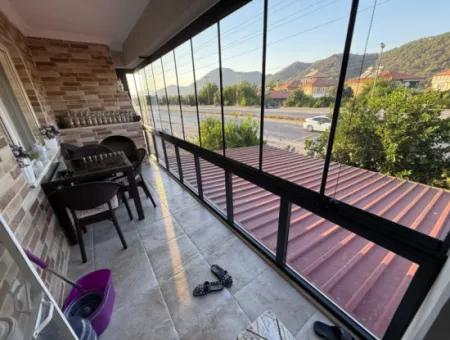 Ein Freistehendes 2,5-Stöckiges Gebäude An Der Dalyan-Straße In Ortacada Steht Zum Verkauf.