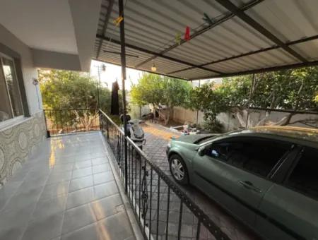Ein Freistehendes 2,5-Stöckiges Gebäude An Der Dalyan-Straße In Ortacada Steht Zum Verkauf.