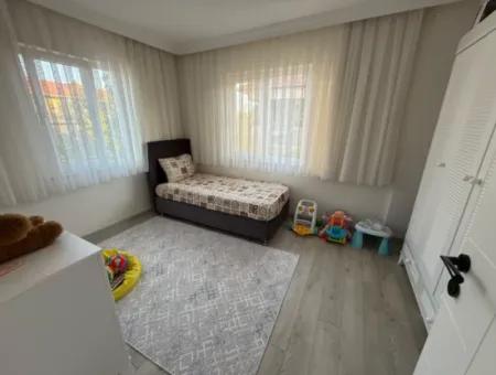Ein Freistehendes 2,5-Stöckiges Gebäude An Der Dalyan-Straße In Ortacada Steht Zum Verkauf.