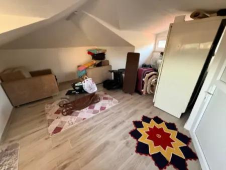Ein Freistehendes 2,5-Stöckiges Gebäude An Der Dalyan-Straße In Ortacada Steht Zum Verkauf.