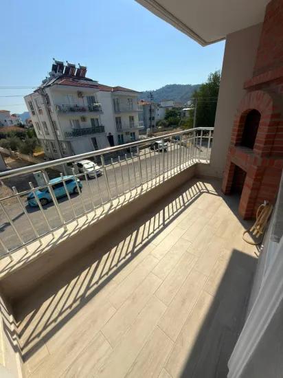Nahe Dem Zentrum Von Ortaca 2+1 Möbliert Wohnung Zu Verkaufen.