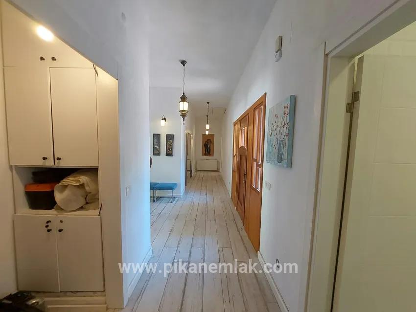 4+1 Bedroom Villa For rent in Dalyan Nbh. Ortaca - 450 m²