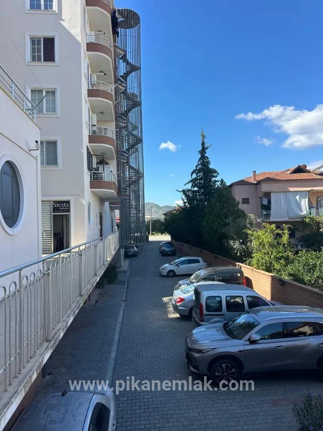 3+1 Bedroom Apartment For sale in Cumhuriyet Nbh. Ortaca - 130 m²