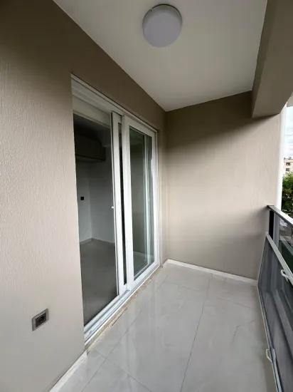 Entire building for rent suitable for public Institutions