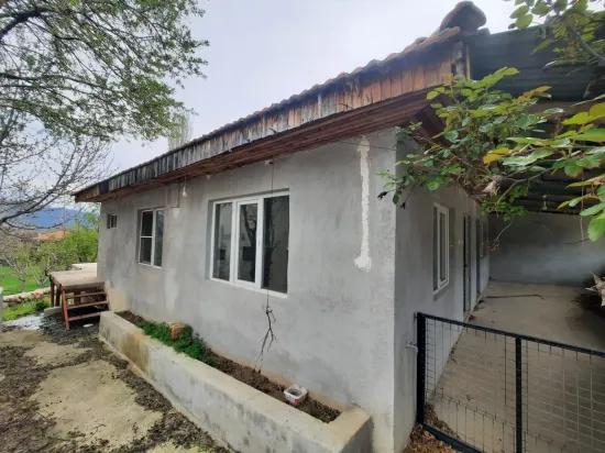 In Acıpayam Olukbaşı, on a 257 m2 plot, detached, 85 m2, 2+1 Village House unfurnished for rent