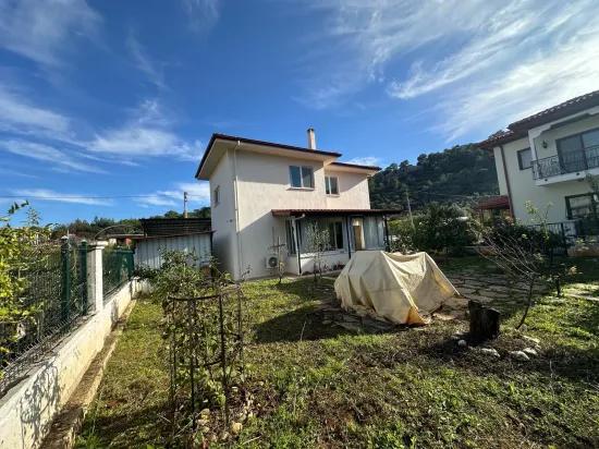 In Ortaca Mergenli, 417 M² plot, within 130 M² rental villa