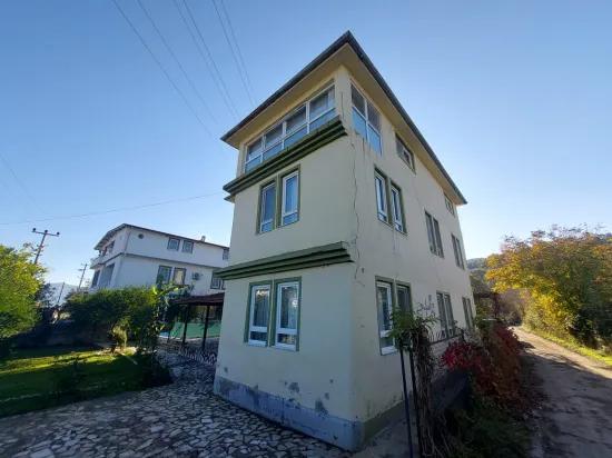 Ortaca Kemaliye'de 645 m2 arazide 7+2 yüzme havuzlu ev satılık veya takas