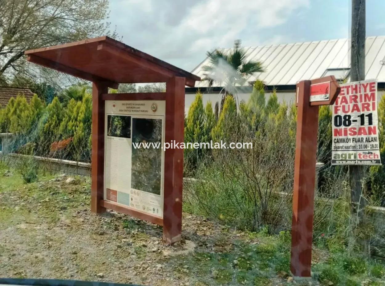 Mugla Köyceğiz In The Village Of Köyceğiz 1026 M2 Detached Land For Sale