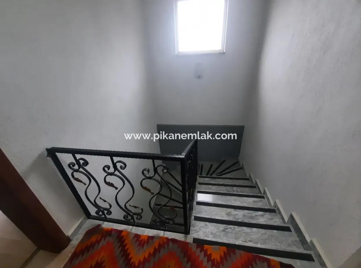 Villa With 200 M2 Lake View On 1700 M2 Land In Köyceğiz Zeytinalan Is For Sale