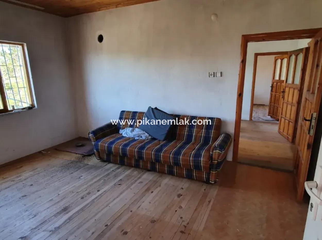 Land With 2 Houses In Denizli Çameli Ericek For Sale