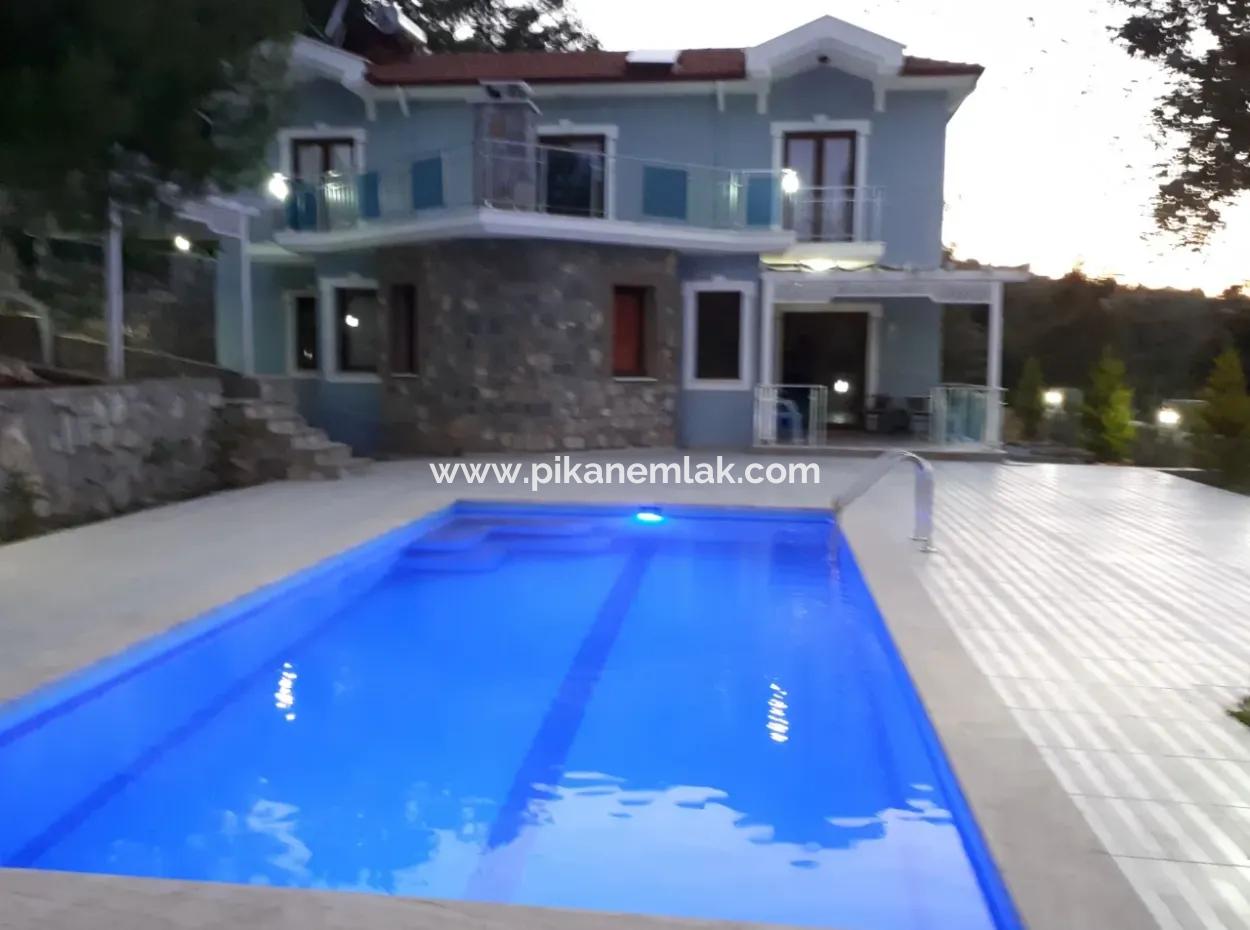 Detached Luxury Villa With Swimming Pool For Sale In Nature In Fethiye Üzümlü