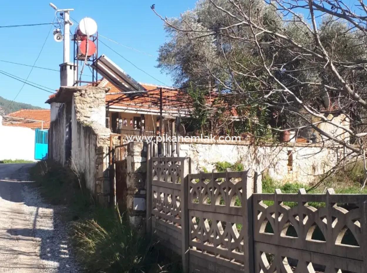 Village House For Sale On 545 M2 Zoned Land In Denizli Kızılağaç