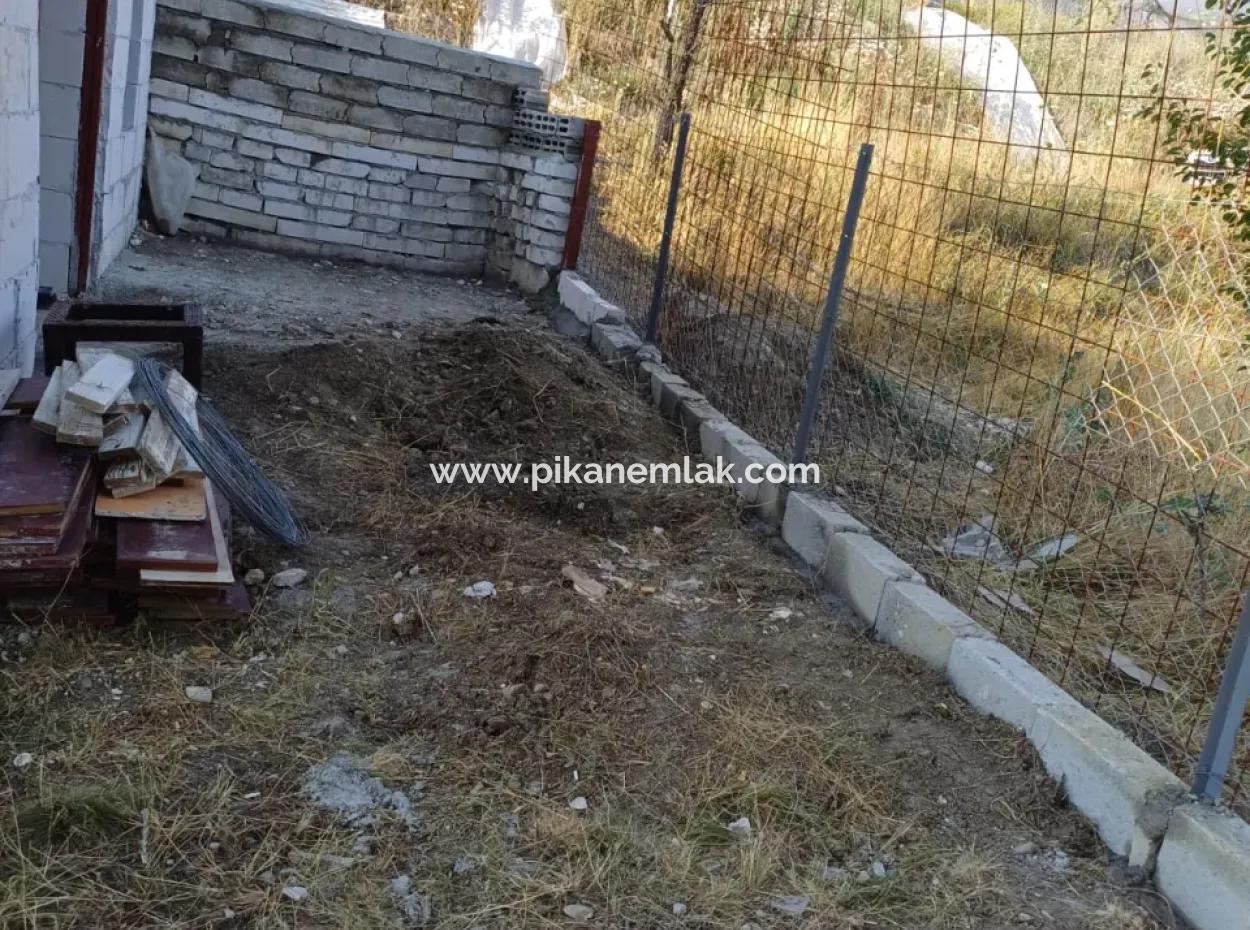 Apartments In 2 Detached Buildings 56 56 On 200 M2 Land In Çameli Cumaalani For Urgent Sale